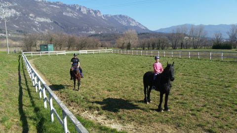 Maneža v Lokavcu