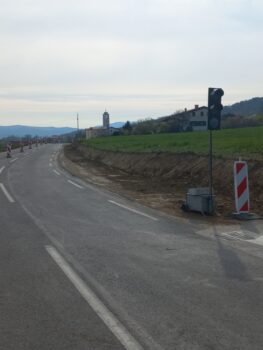 Obnova ceste in gradnja pločnikov